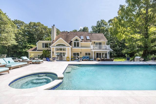 $4,495,000 | 31 Rolling Hill Court West | Noyac