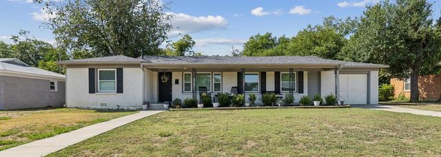 $352,500 | 5621 Fursman Avenue | Central West Fort Worth