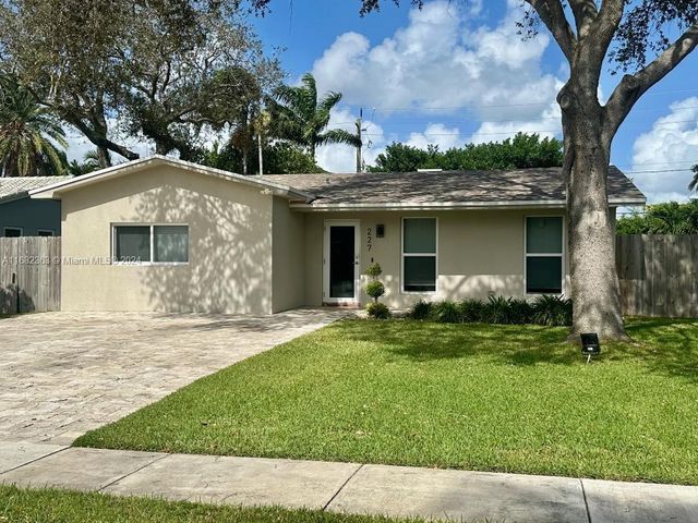 $3,850 | 227 Southeast 7th Street | Dania Beach