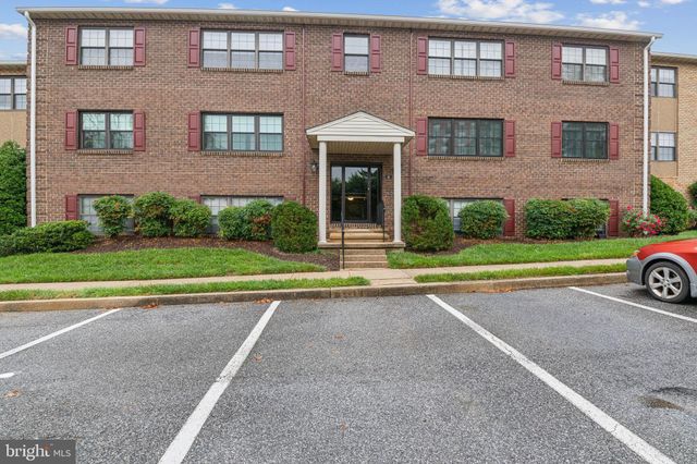 $235,000 | 6 Choate Court, Unit 6C | Dulaney Towers