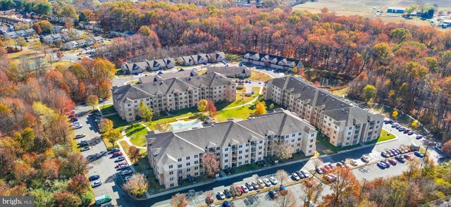 $269,900 | 3000 Fountainview Circle, Unit 201 | University South