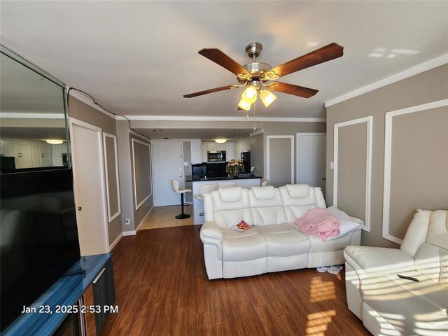 $156,000 | 7510 Hornwood Drive, Unit 505 | Sharpstown