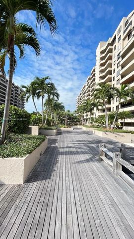 $1,260,000 | 101 Crandon Boulevard, Unit 378 | Key Biscayne