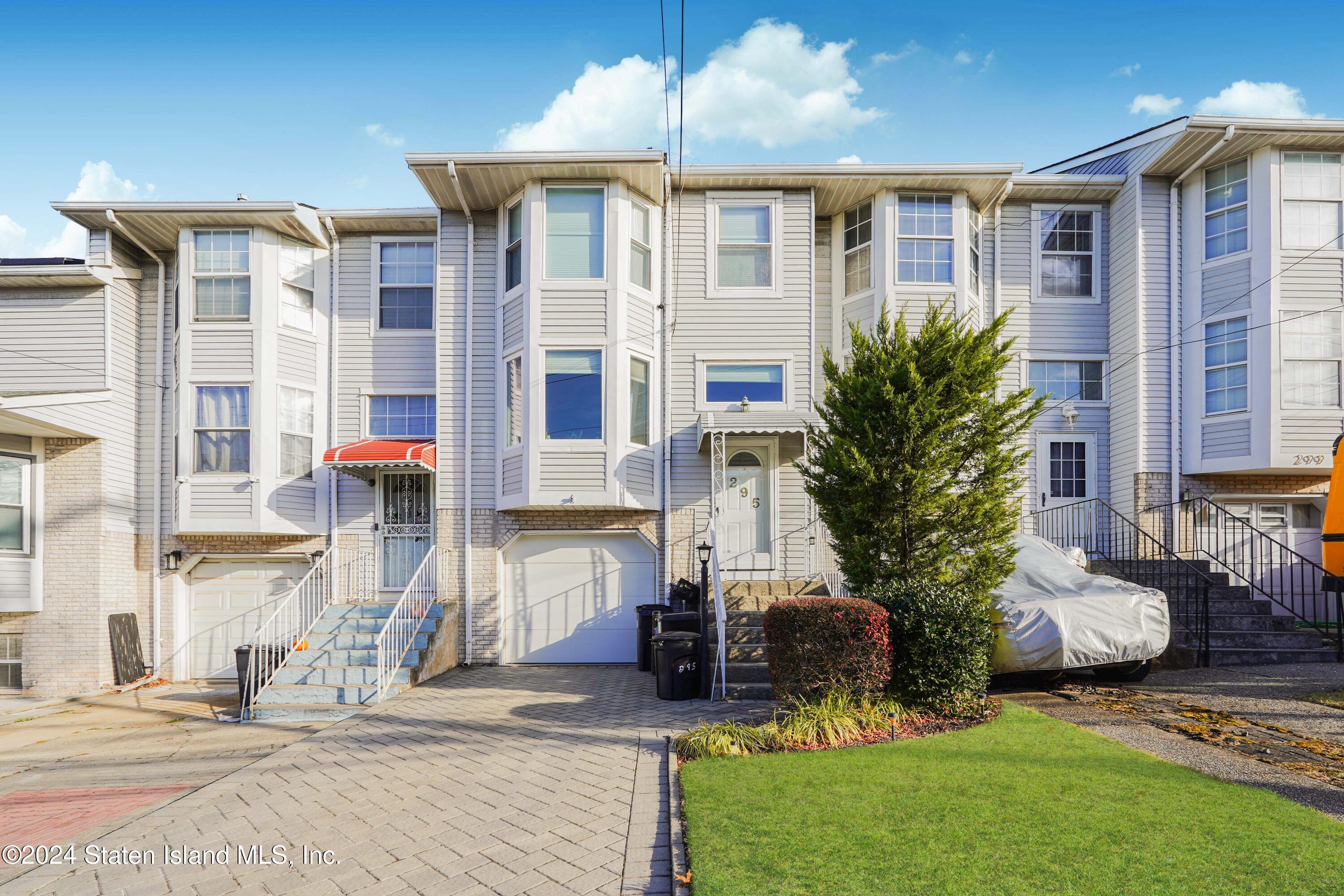 Front of Townhome