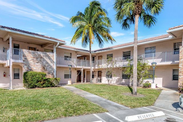 $275,000 | 8431 Royal Palm Boulevard, Unit 8431 | Forest Hills