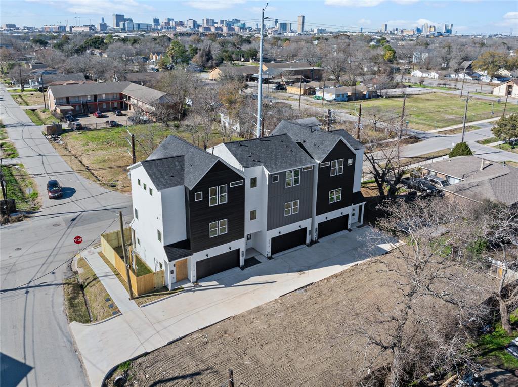 a view of a house with outdoor space