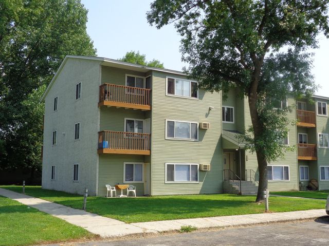 $650 | 808 Evergreen Avenue | Olivia