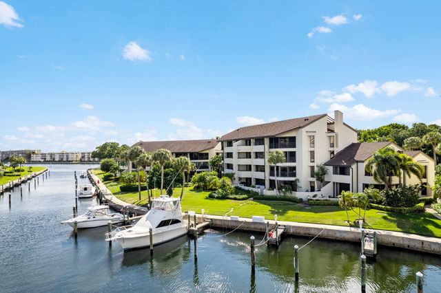 $2,000,000 | 1108 Marine Way West, Unit BTH | Old Port Cove