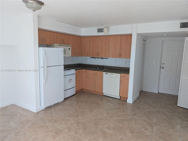 $2,200 | 630 85th Street, Unit 107 | Biscayne Point