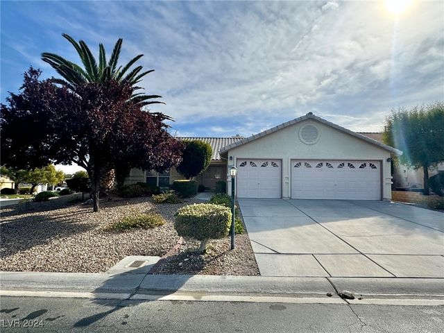 $2,499 | 5001 Palm View Drive | Los Prados