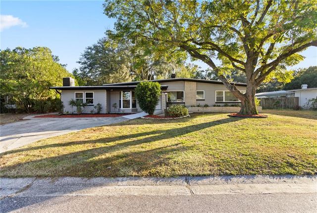 $369,900 | 119 East Woodland Drive | Sanford