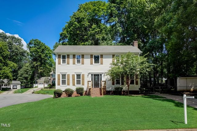 $460,000 | 207 Wyatts Pond Lane | East Cary