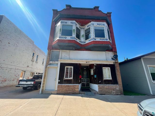 $950 | 617 Main Street East | Ashland