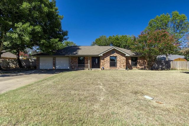 $299,000 | 1634 Robin Place | Cleburne