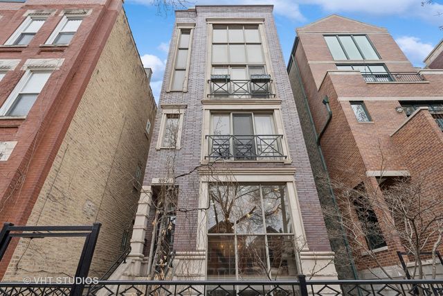 $599,000 | 867 North Hermitage Avenue, Unit 1 | East Village