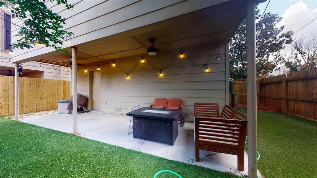 Covered patio and yard spaces