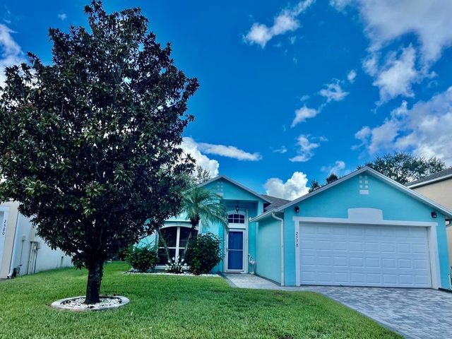 $2,300 | 2578 12th Square Southwest | Florida Ridge