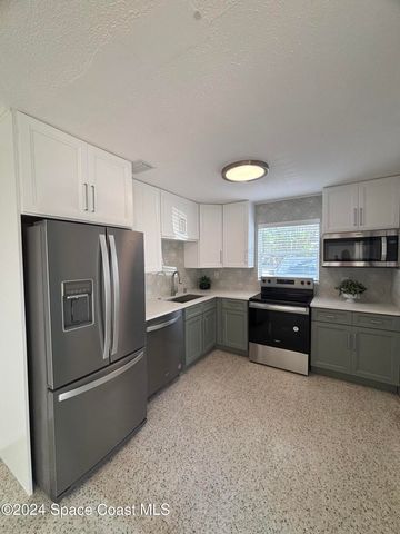 $2,200 | 350 Woodland Avenue, Unit 1 | Downtown Cocoa Beach