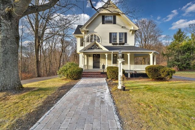 $749,900 | 104 Elmwood Street | Central North Attleboro