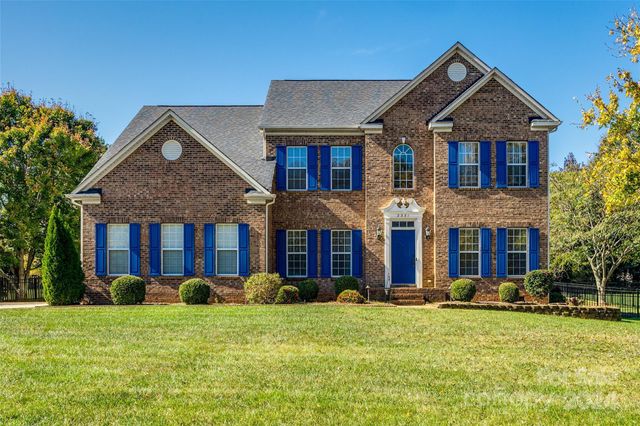 $680,000 | 2331 Heath Lake Drive | Mint Hill