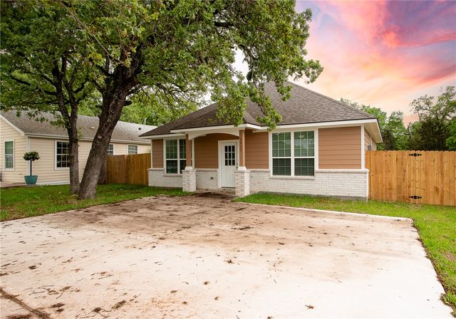 $260,000 | 1517 Carver Street | Bryan