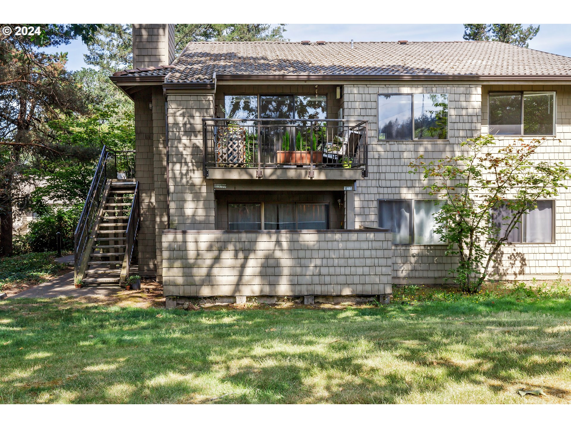 front view of house with a yard