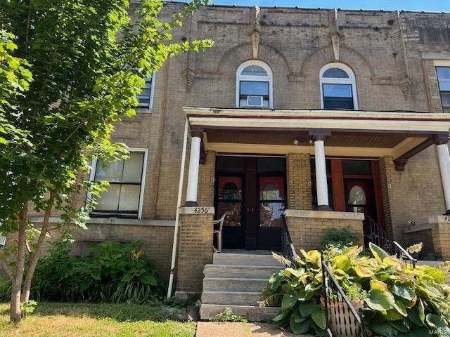 $1,500 | 4256 Castleman Avenue, Unit B | Shaw Historic District