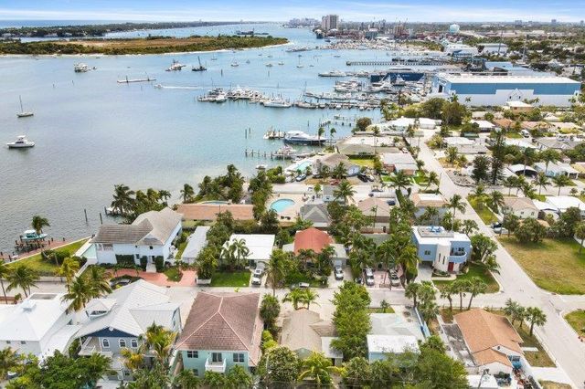 $625,000 | 321 East 25th Street | Downtown Riviera Beach