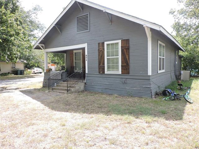 $139,900 | 802 North Harrison Avenue | Sherman