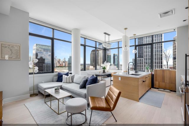 $1,675,000 | 10 Provost Street, Unit 2704 | Powerhouse Arts District