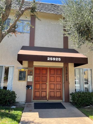 $2,400 | 25925 Narbonne Avenue, Unit 35 | South Bay