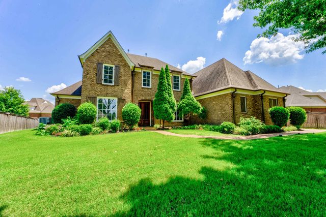 $668,900 | 772 Crimson Oaks Lane | Collierville