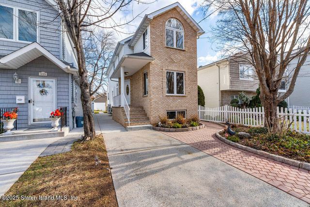 $849,999 | 537 Yetman Avenue | Tottenville