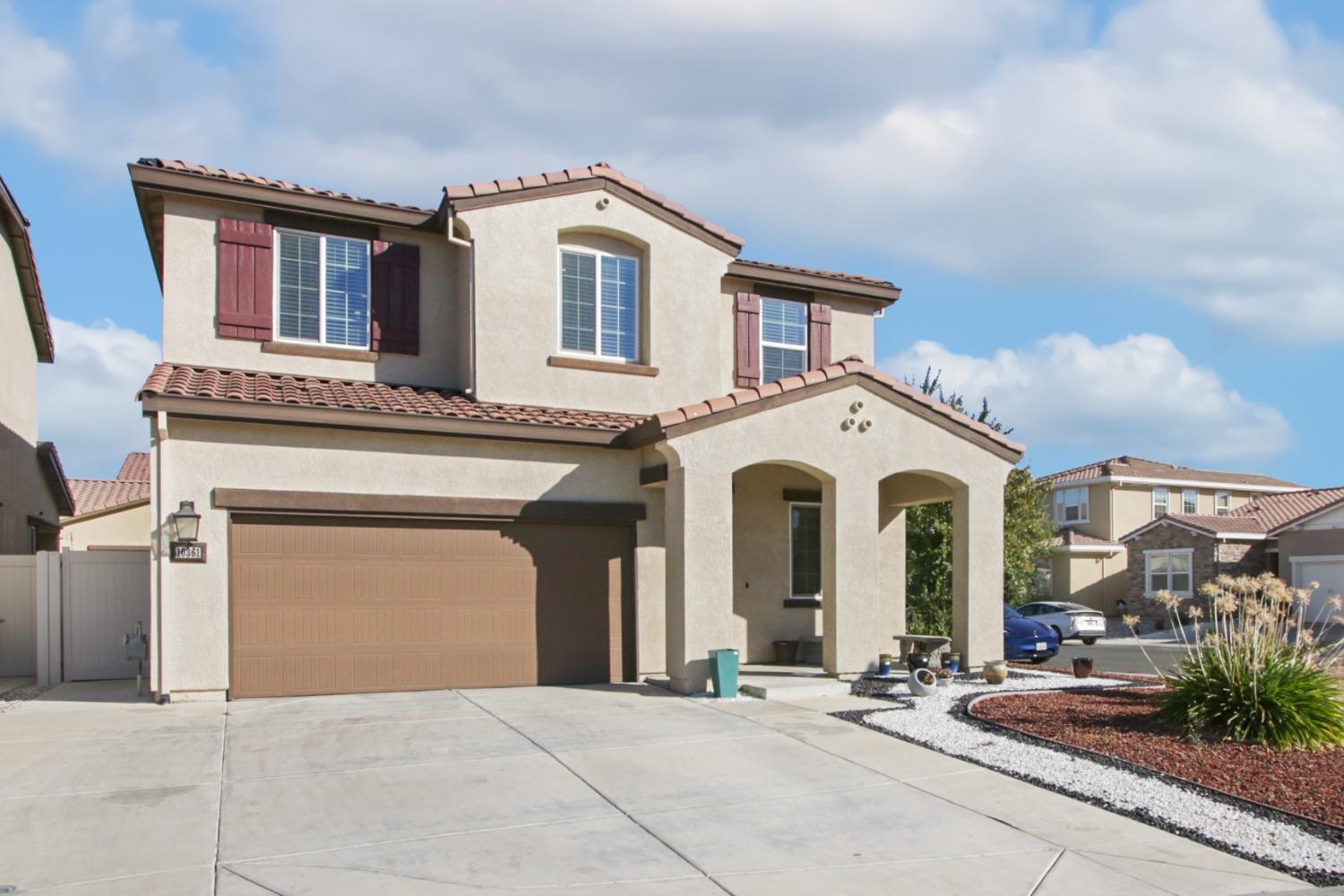 a view of a house with a outdoor space