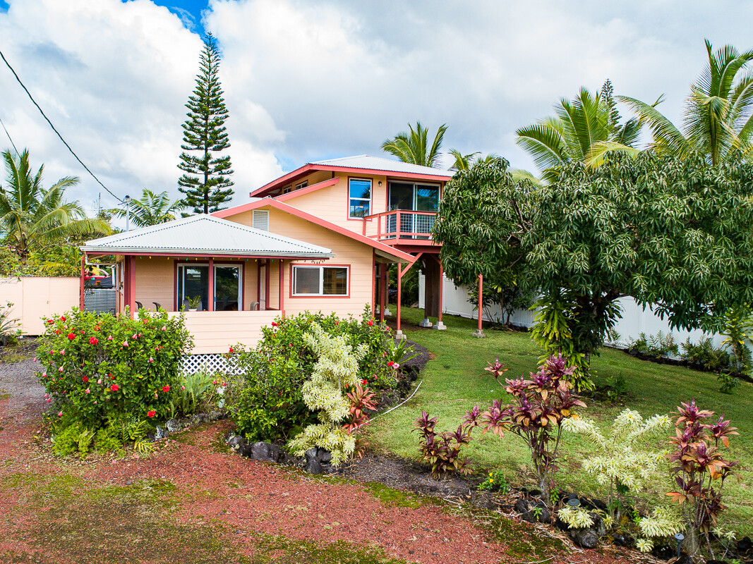 Darling house in Kalapana Seaview Estates