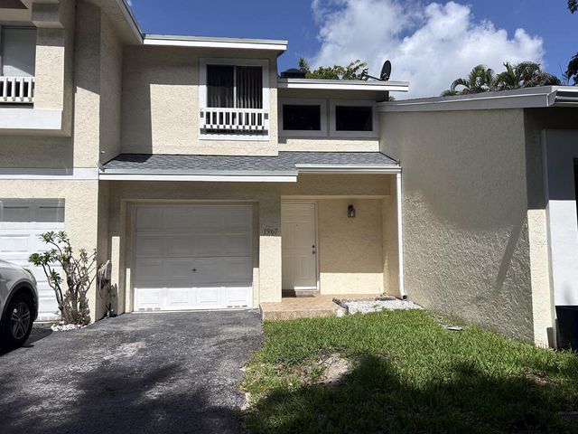 $2,600 | 1967 Discovery Circle East | Deerfield Beach