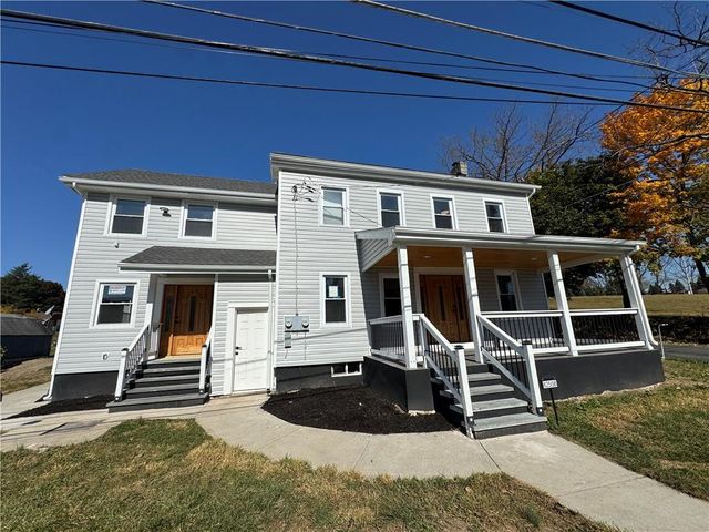 $560,000 | 8255 Mertztown Road | Lower Macungie Township