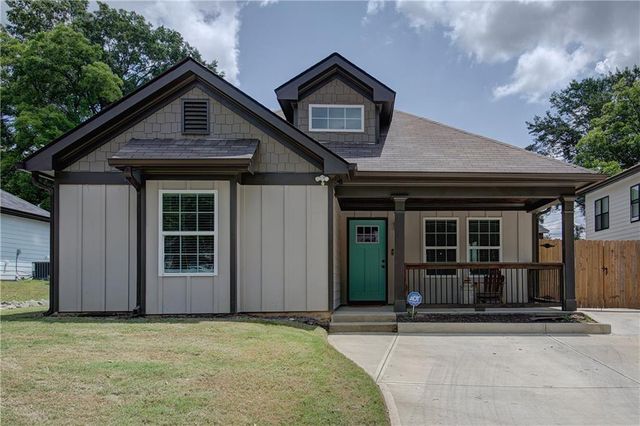 $369,900 | 403 North Gilmer Street | Cartersville