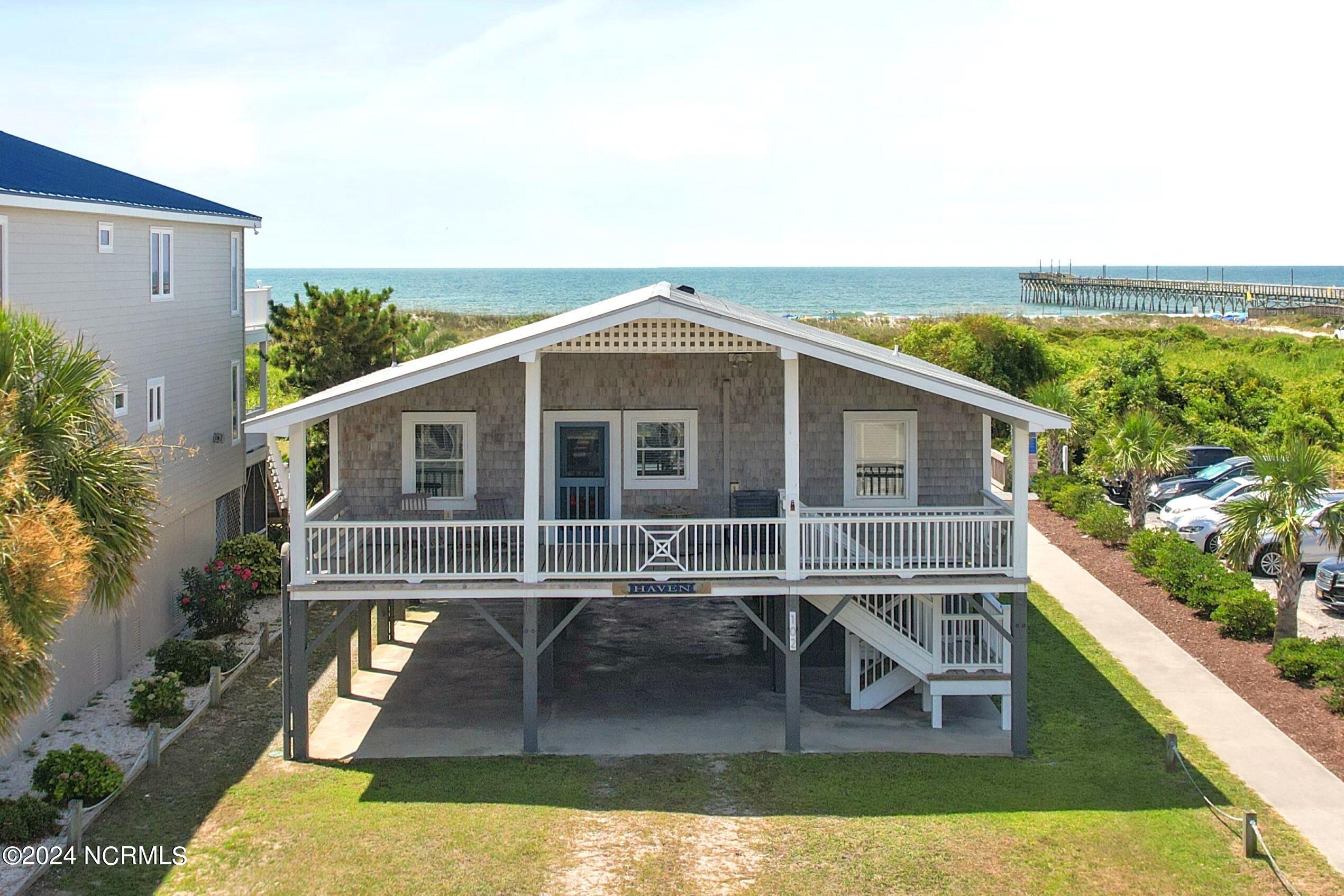 Oceanfront Sunset Beach House!