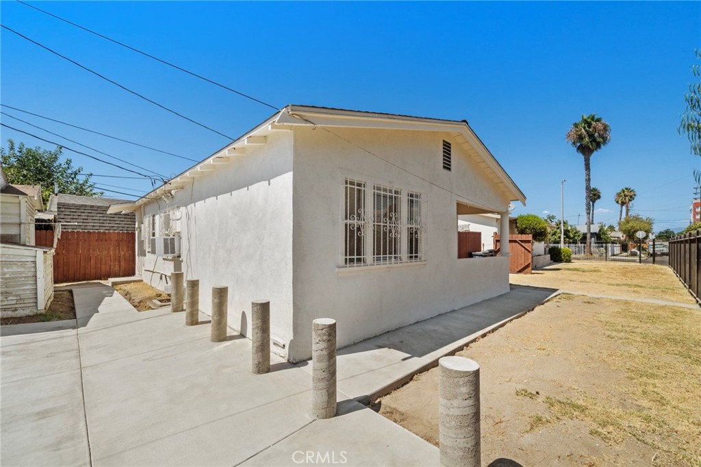 a view of a house with a patio