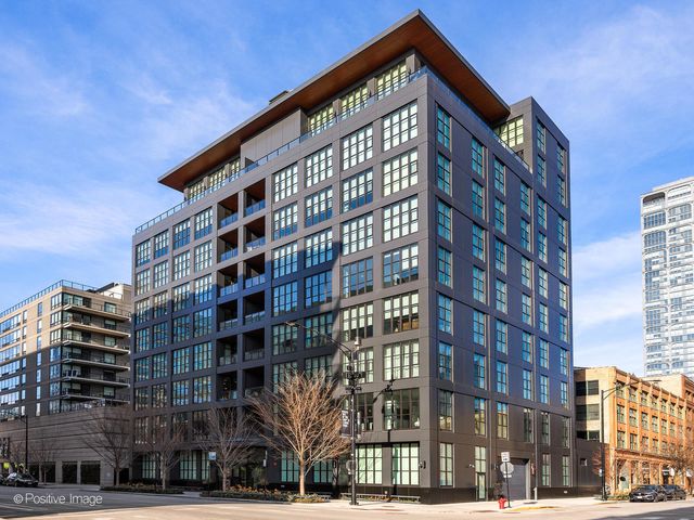 $3,450,000 | 900 West Washington Boulevard, Unit 202 | West Loop