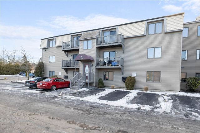 $209,900 | 13 Village Court, Unit 13 | Crompton