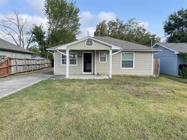 $179,900 | 709 Avenue J | South Houston