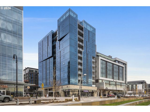 $1,009,000 | 590 Waterfront Way, Unit 600 | Esther Short