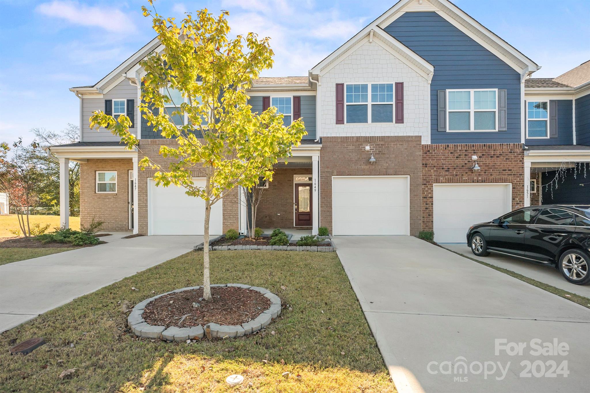 a house view with a outdoor space