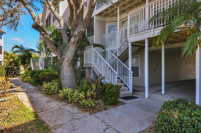 $400,000 | 850 South Tamiami Trail, Unit 833 | Sarasota