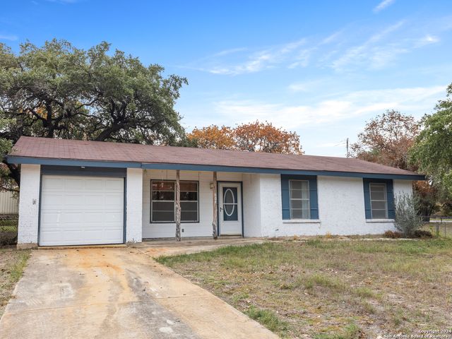 $172,500 | 404 Wedgewood Way | Devine