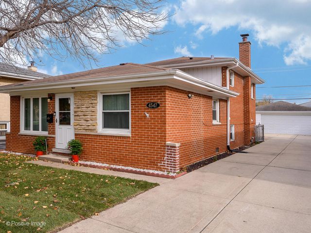 $434,900 | 4547 Prairie Avenue | Brookfield