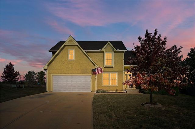 $389,900 | 22350 South Madison Street | Spring Hill