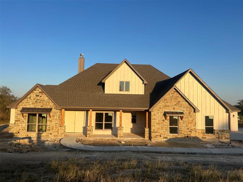 a view of house and outdoor space